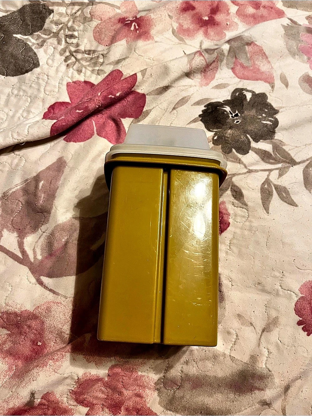 Tupperware Pick-A-Deli Pickle Keeper Yellow Kitchen Storage Container